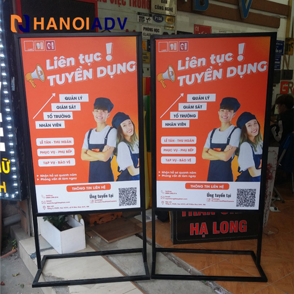Standee khung sắt hộp 20x20