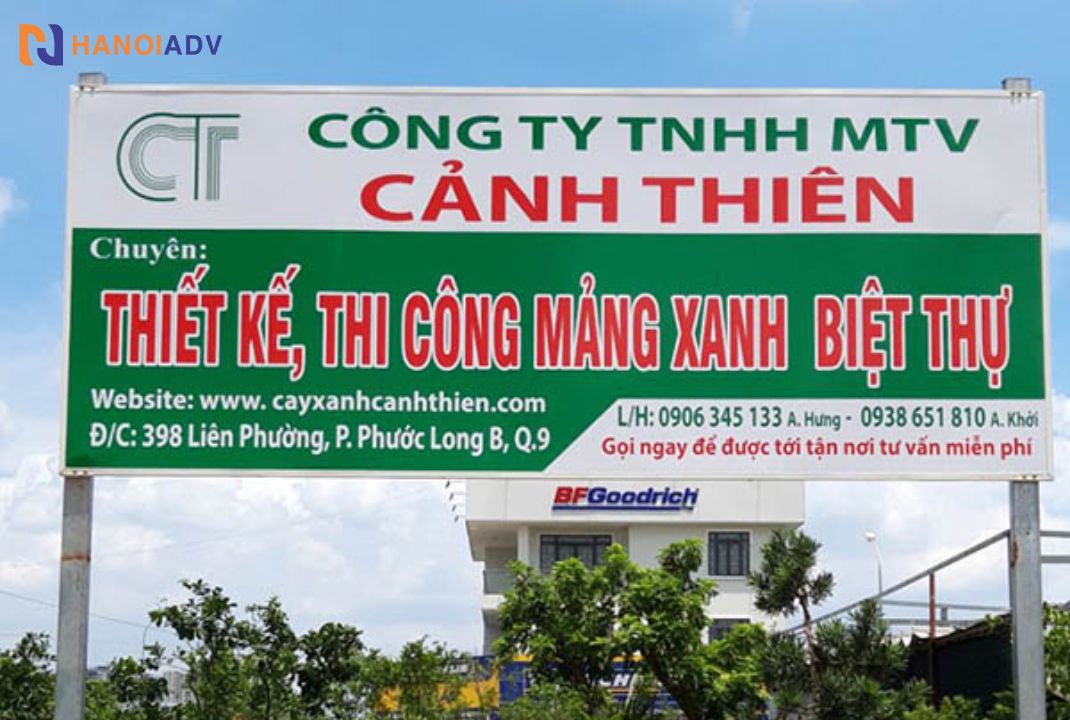 Alu không gỉ, chịu mưa nắng tốt; mica bóng đẹp, giữ màu lâu.