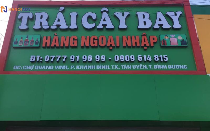 Alu thường dùng làm nền biển chính, chịu được thời tiết khắc nghiệt.