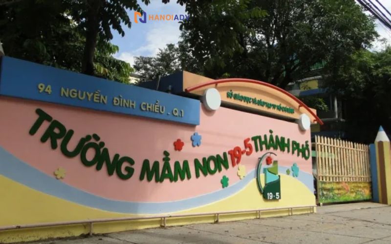 Linh hoạt thiết kế theo mặt bằng cổng trường