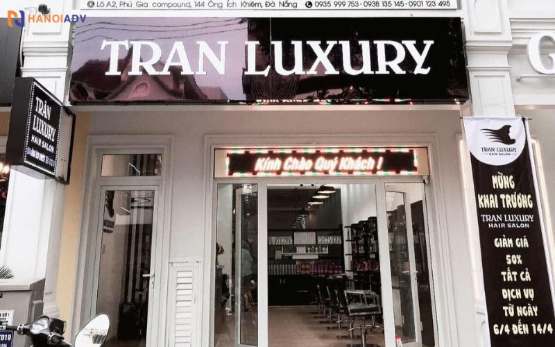 In UV trực tiếp, có thể kế hợp cả biên vẫy, biển bạt, biển chạy đèn LED.