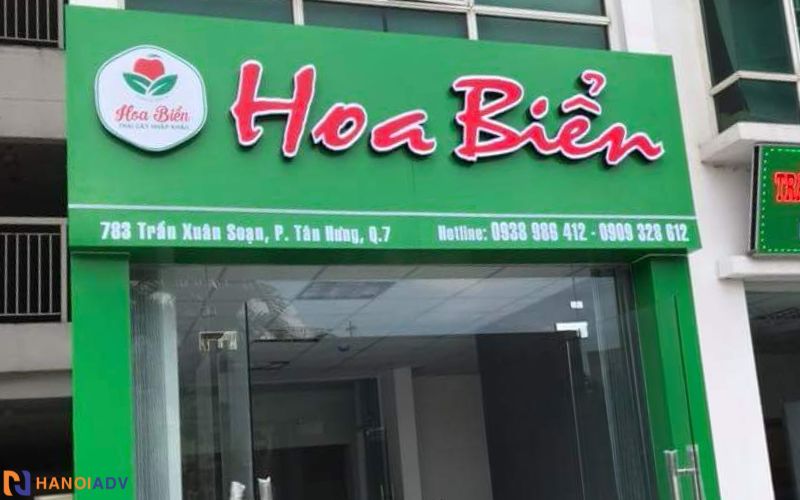 Hình ảnh rau củ, trái cây, cá, thịt... tươi ngon, rõ nét.Biểu tượng như: chiếc lá, giọt nước, mặt trời, cánh đồng… tạo cảm giác thân thiện, tự nhiên.