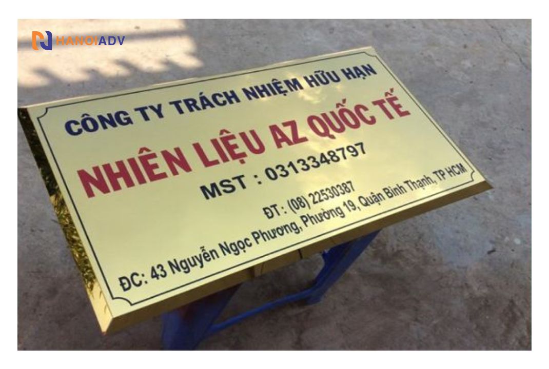 Bảng tên công ty mica màu nhũ đồng