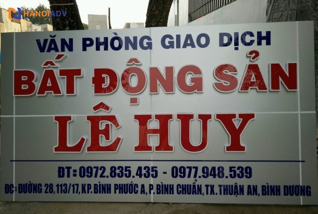 Biển bất động sản chữ nổi, là 1 trong những loại biển phổ biến nhất ở các văn phòng bất động sản
